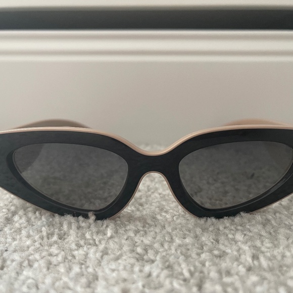CHANEL Accessories - Chanel interlocking CC logo cat eye